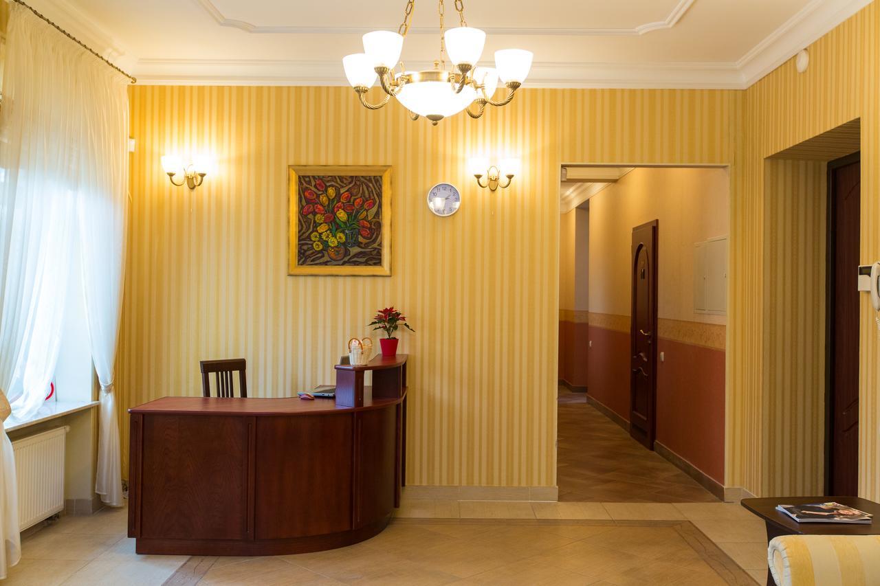 10 Rooms Лвив Екстериор снимка